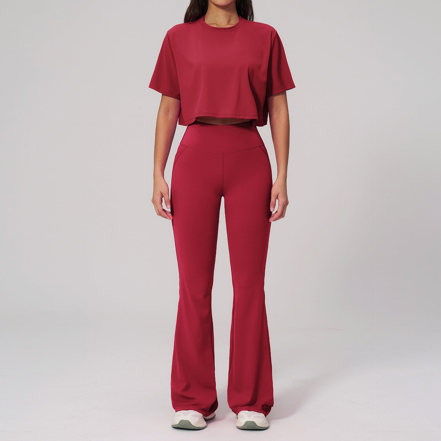 🌸 Women's 2-Piece Activewear Set: Cropped Tee & High-Waisted Flared Pants 🧘♀️