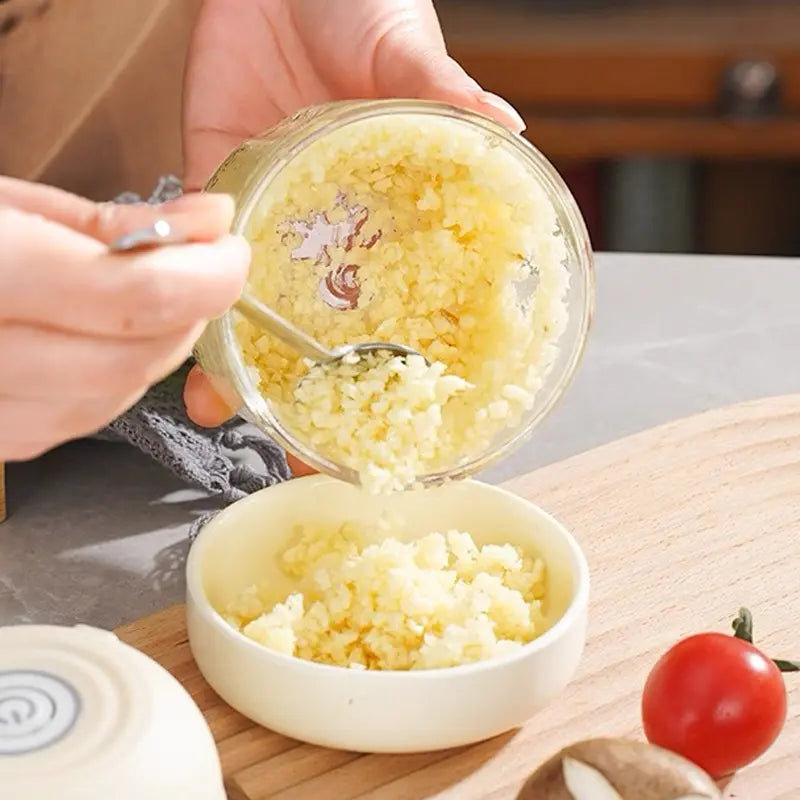 🥗⚡ Mini Electric Food Chopper – Fast 4-Blade Kitchen Grinder