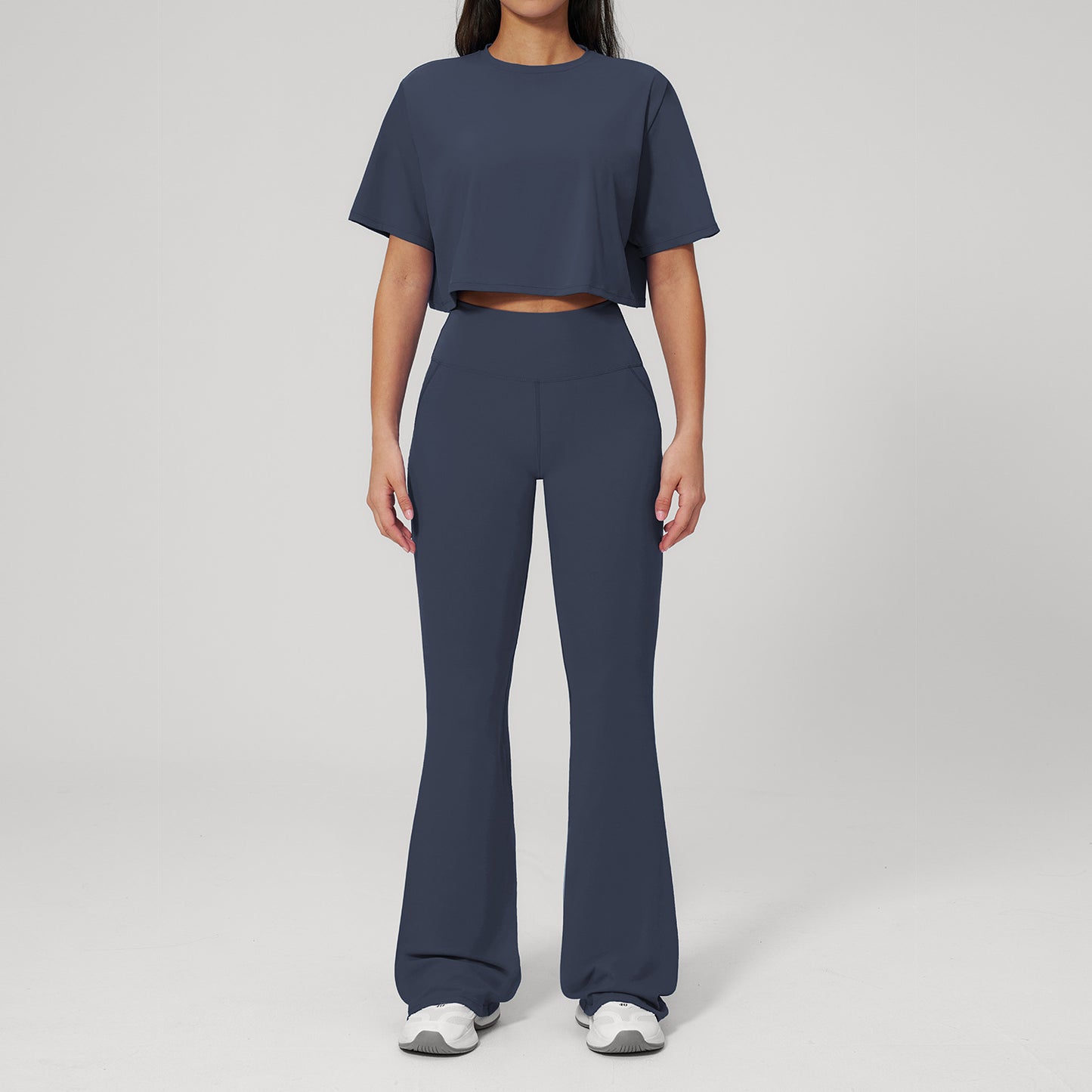 🌸 Women's 2-Piece Activewear Set: Cropped Tee & High-Waisted Flared Pants 🧘‍♀️