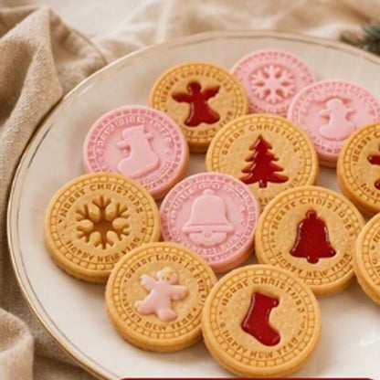 🔥HOT SALE 49% OFF🎄 Festive 3D Christmas Cookie Stamp and Baking Mold 🍪