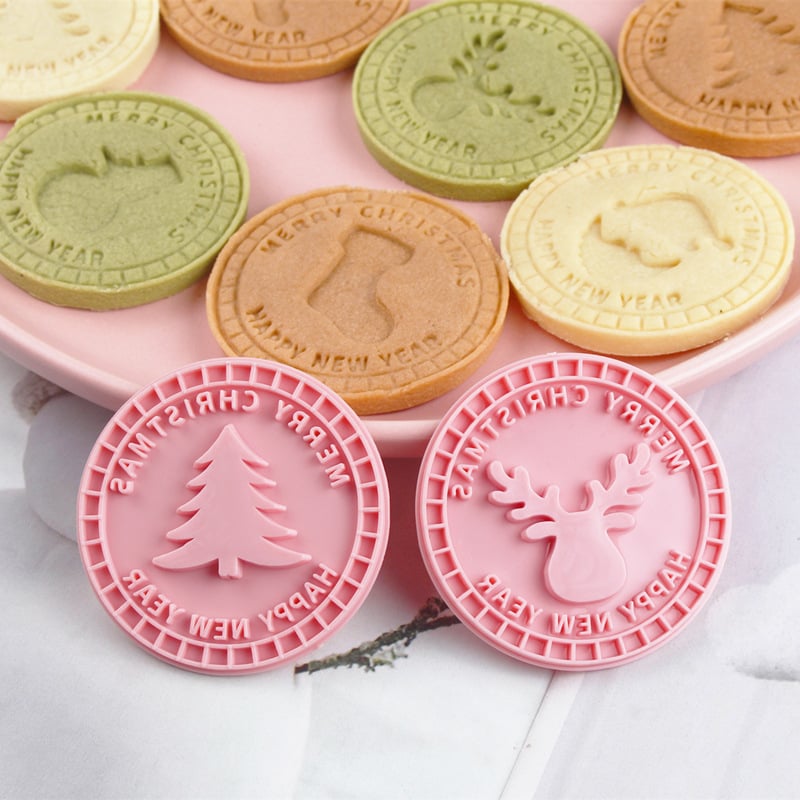 🔥HOT SALE 49% OFF🎄 Festive 3D Christmas Cookie Stamp and Baking Mold 🍪