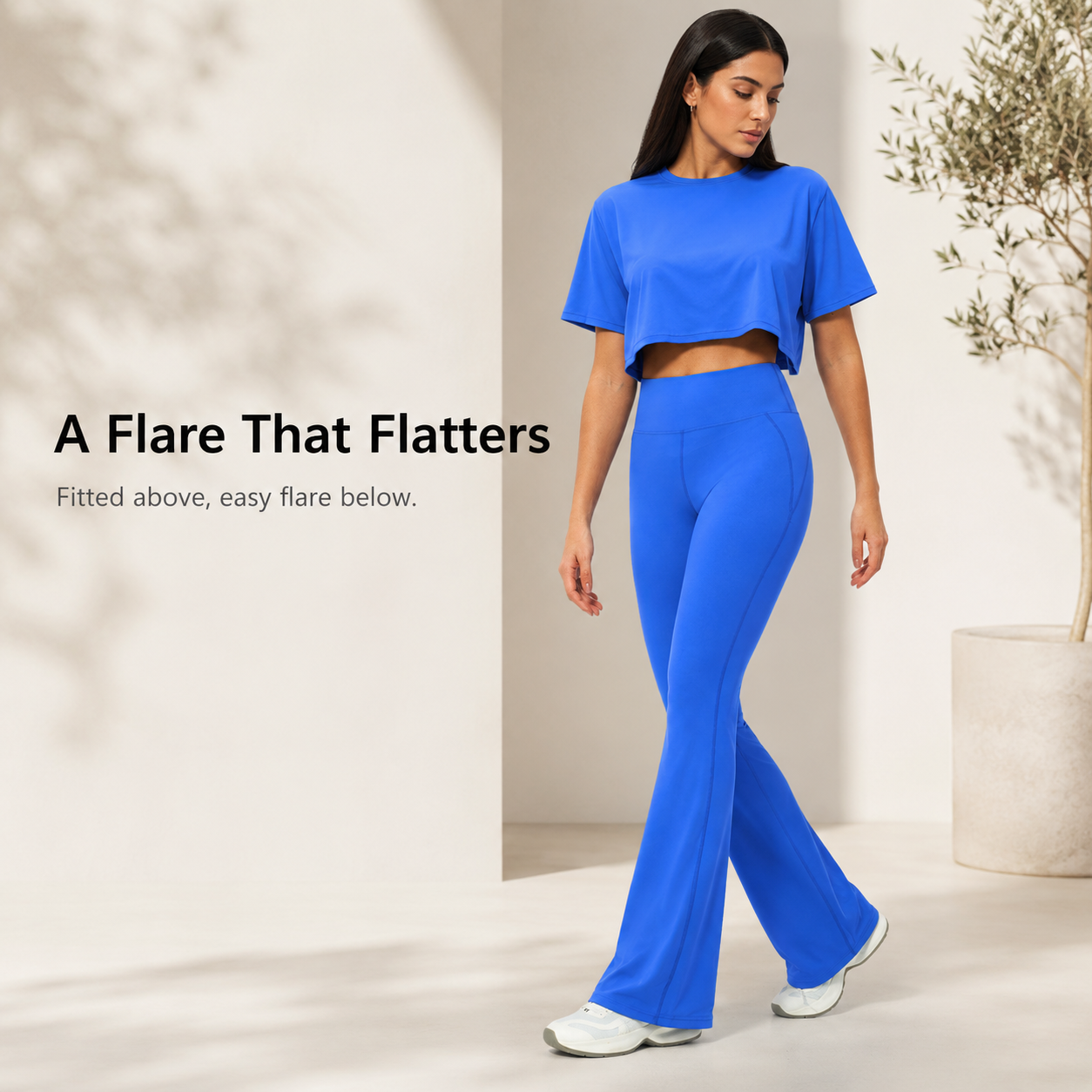 🌸 Women's 2-Piece Activewear Set: Cropped Tee & High-Waisted Flared Pants 🧘‍♀️