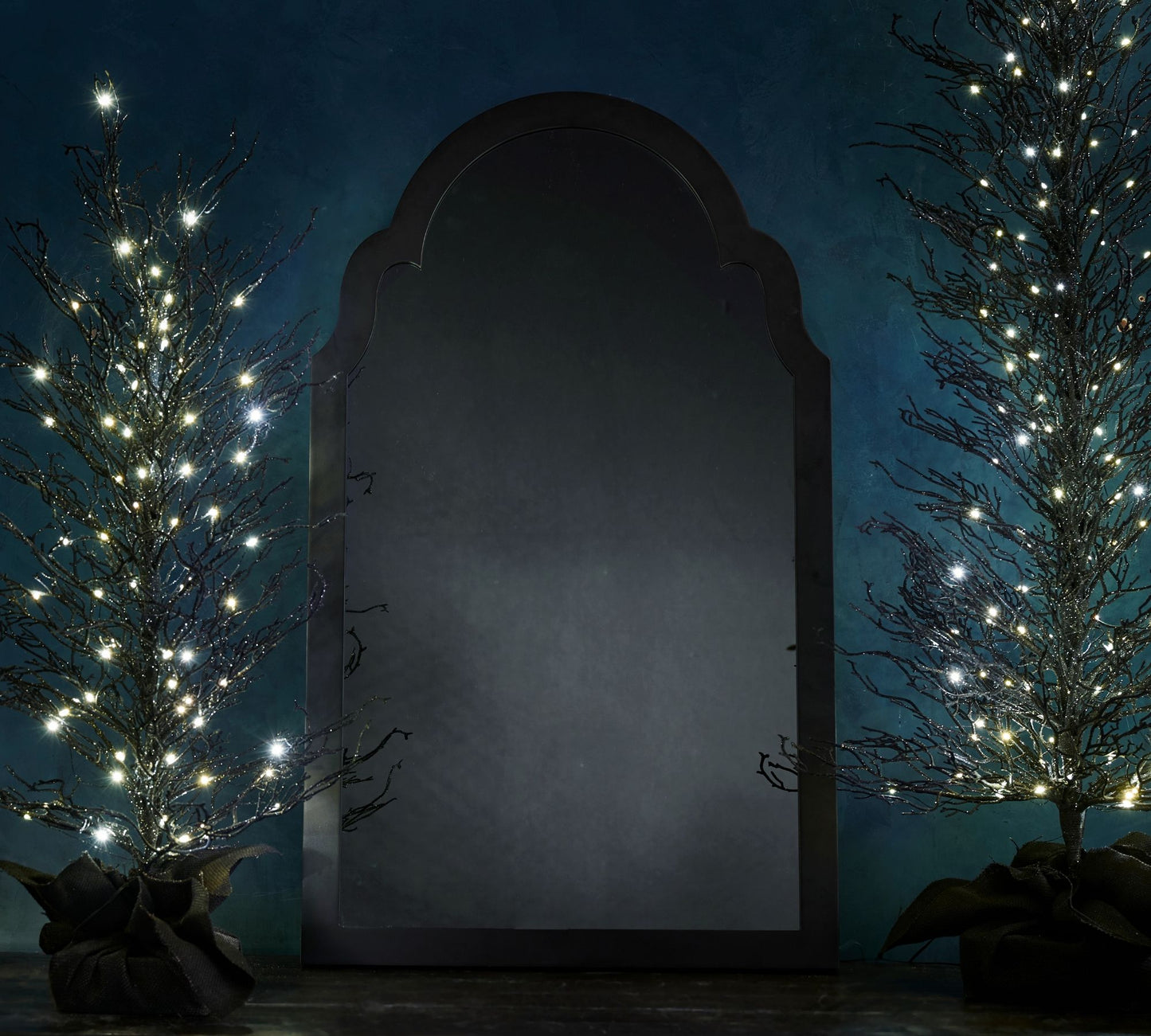👻Halloween Magical Illusion Ghost Mirror with LED Backlit Ambient Night Light 👻🔮