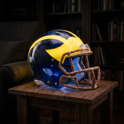 💡 Glowing Football Helmet Lamp – Pick Your Team Style