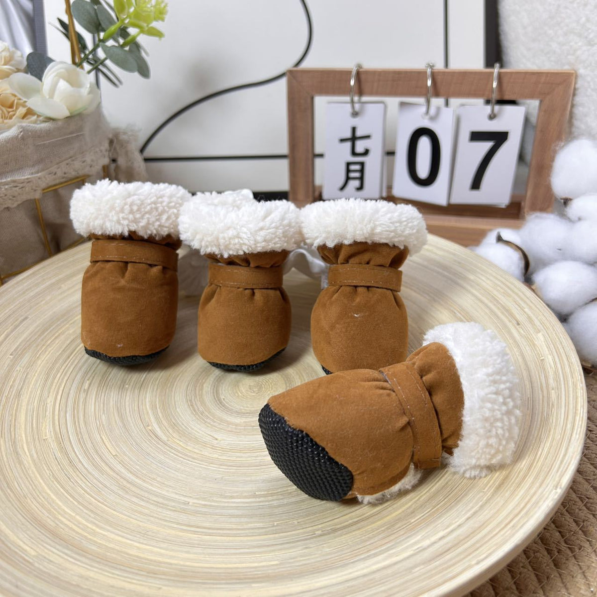 🐾 Non-Slip Plush Lined Winter Dog Boots Set (4Pcs) - Warm Paw Protector