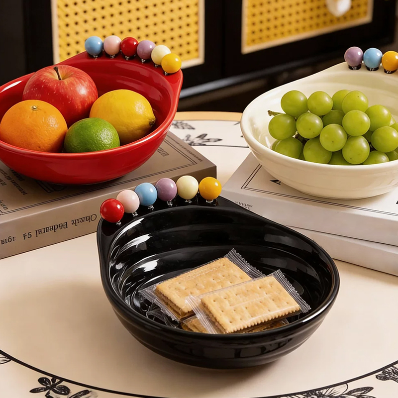 🍴 Creative Foot-Shaped Fruit Bowl with Integrated Fruit Forks Set 🍓
